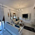 Anna Maria Family House 2 カランバカ