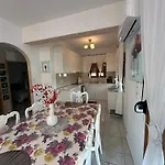 Anna Maria Family House 2 カランバカ